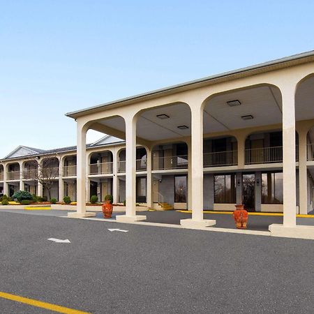 Days Inn By Wyndham Columbia Kentucky Zewnętrze zdjęcie