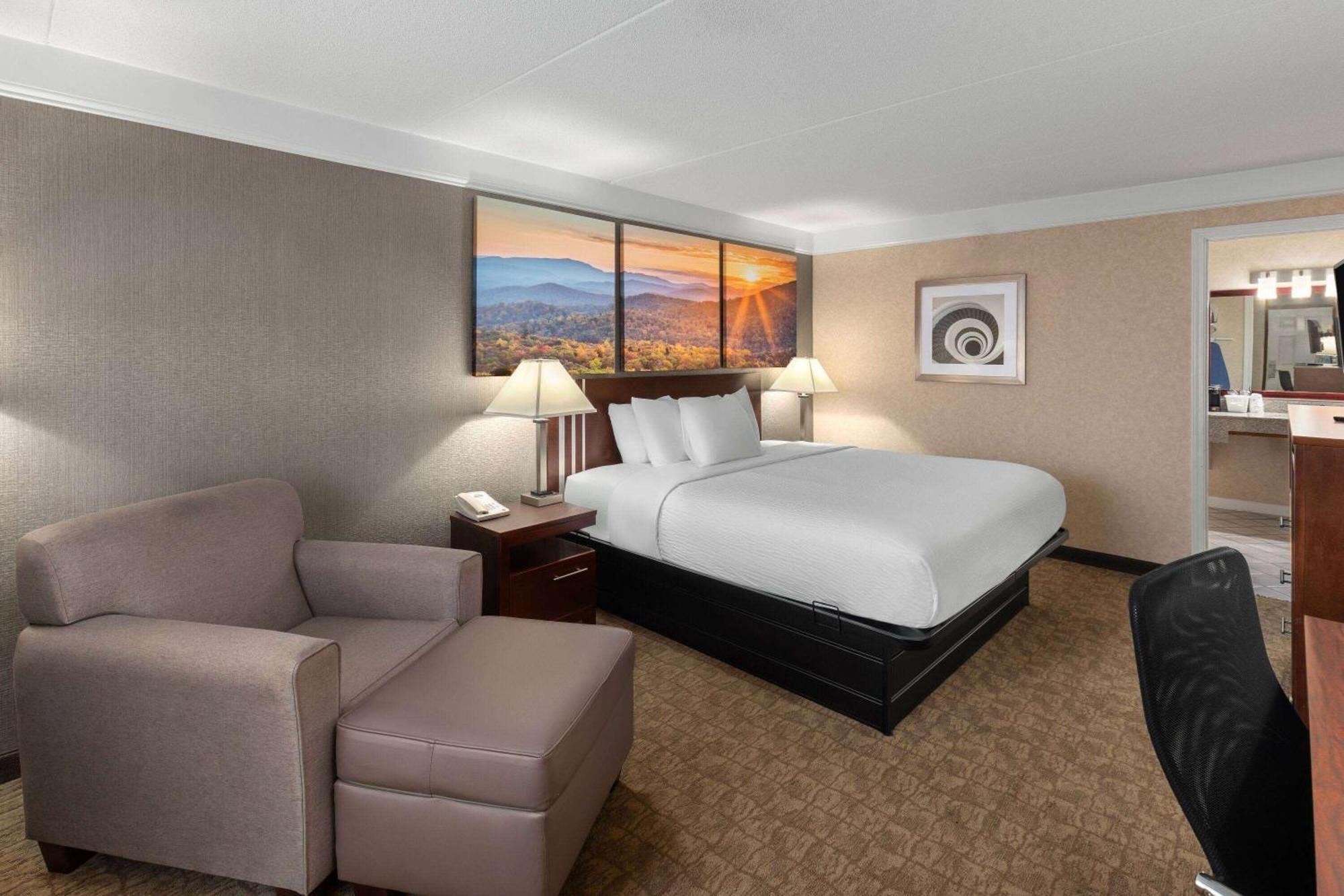 Days Inn By Wyndham Columbia Kentucky Zewnętrze zdjęcie